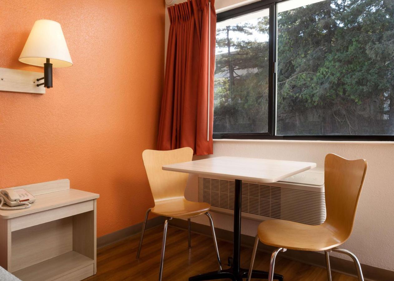 Motel 6-San Luis Obispo, Ca - North Екстер'єр фото